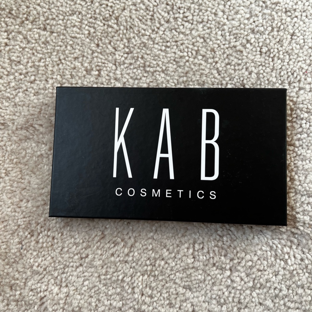 KAB eyeshadow palette